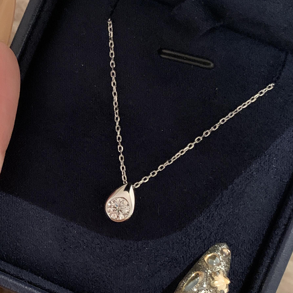 0.3/0.5CT Solitaire Diamond Mo - Bezels Set Pendant recensione e prezzo