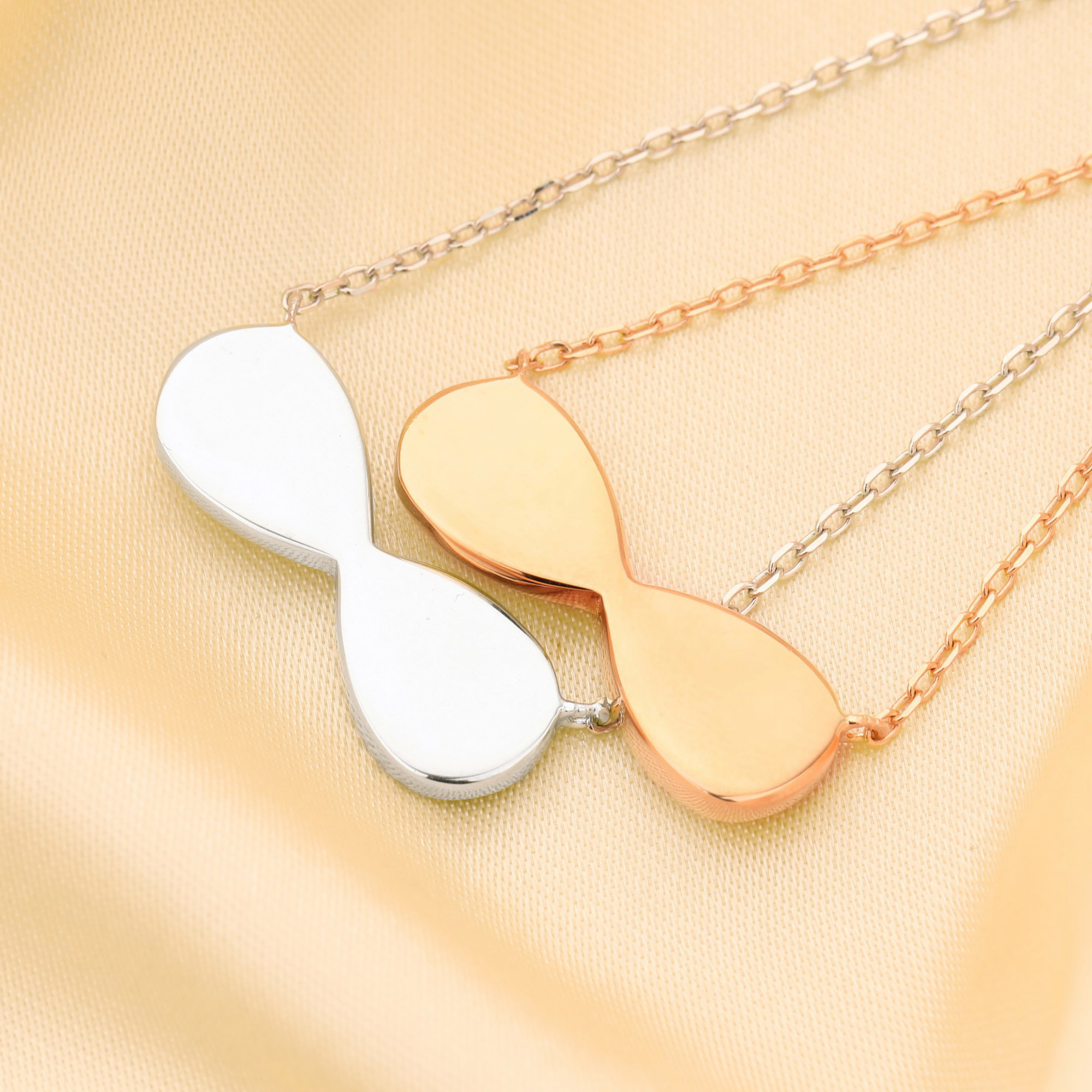 Keepsake Mother Milk Resin Inf - Bezels Set Pendant recensione e prezzo